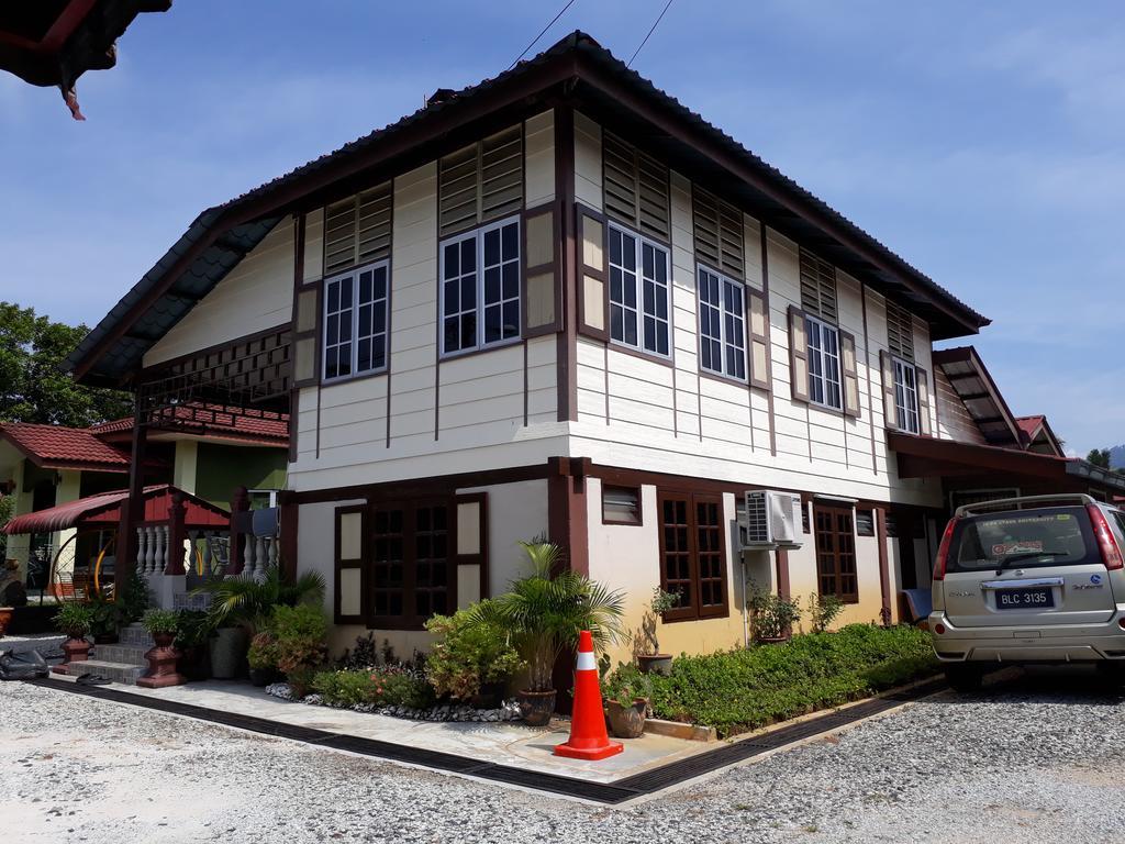 Hotel Teratak Opah Kamunting Taiping Exterior foto